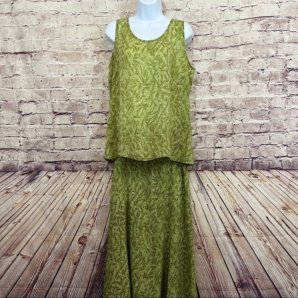 J. Jill Green Floral Sleeveless Blouse & Skirt Length 2 Pc Set